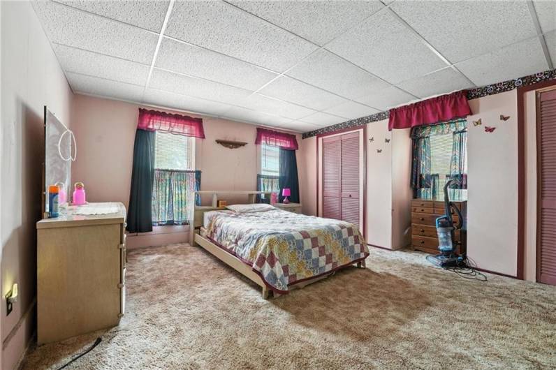 339 E Market St, Mercer, PA 16137, 3 Bedrooms Bedrooms, ,1.1 BathroomsBathrooms,Residential,For Sale,E Market St,1711578