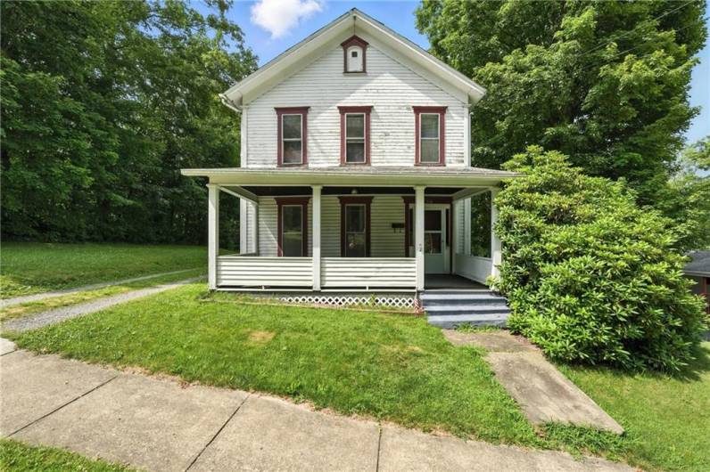 339 E Market St, Mercer, PA 16137, 3 Bedrooms Bedrooms, ,1.1 BathroomsBathrooms,Residential,For Sale,E Market St,1711578