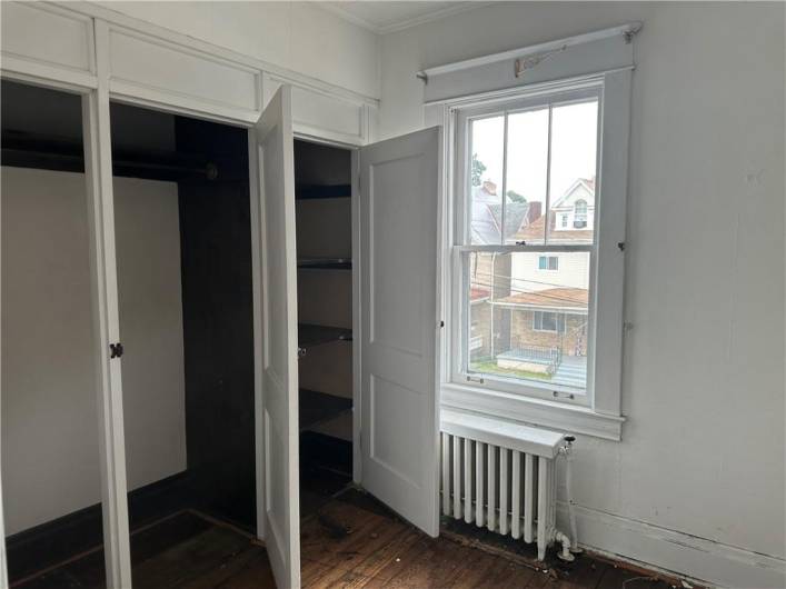 1532 Orangewood Ave, Pittsburgh, PA 15216, 3 Bedrooms Bedrooms, 8 Rooms Rooms,1 BathroomBathrooms,Residential,For Sale,Orangewood Ave,1711584