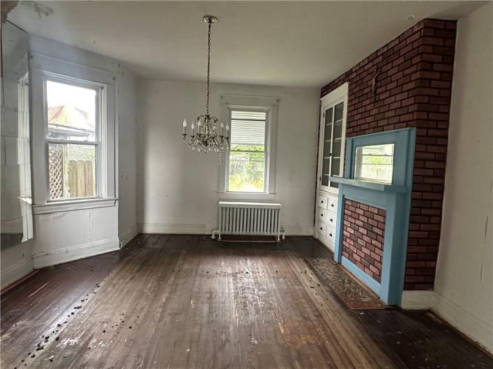 1532 Orangewood Ave, Pittsburgh, PA 15216, 3 Bedrooms Bedrooms, 8 Rooms Rooms,1 BathroomBathrooms,Residential,For Sale,Orangewood Ave,1711584
