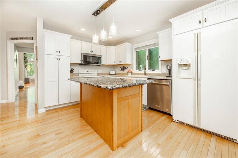 652 Cheyenne Trl, Mercer, PA 16137, 3 Bedrooms Bedrooms, ,2.1 BathroomsBathrooms,Residential,For Sale,Cheyenne Trl,0,1711604
