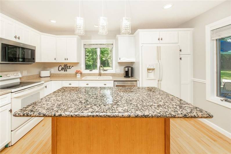652 Cheyenne Trl, Mercer, PA 16137, 3 Bedrooms Bedrooms, ,2.1 BathroomsBathrooms,Residential,For Sale,Cheyenne Trl,0,1711604