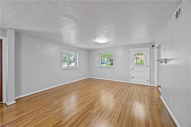 5488 Wolfe Drive, Pittsburgh, PA 15236, 4 Bedrooms Bedrooms, 9 Rooms Rooms,2 BathroomsBathrooms,Residential,For Sale,Wolfe Drive,0,1711607