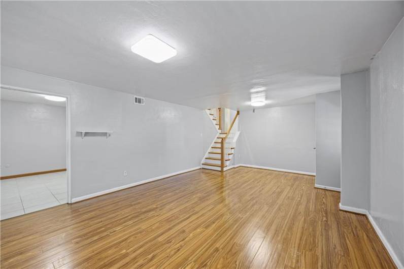 5488 Wolfe Drive, Pittsburgh, PA 15236, 4 Bedrooms Bedrooms, 9 Rooms Rooms,2 BathroomsBathrooms,Residential,For Sale,Wolfe Drive,0,1711607