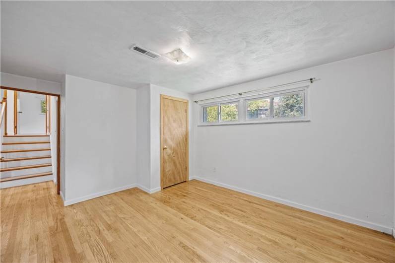 5488 Wolfe Drive, Pittsburgh, PA 15236, 4 Bedrooms Bedrooms, 9 Rooms Rooms,2 BathroomsBathrooms,Residential,For Sale,Wolfe Drive,0,1711607