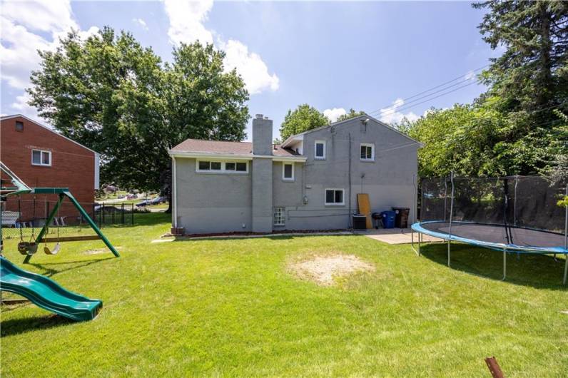 5488 Wolfe Drive, Pittsburgh, PA 15236, 4 Bedrooms Bedrooms, 9 Rooms Rooms,2 BathroomsBathrooms,Residential,For Sale,Wolfe Drive,0,1711607