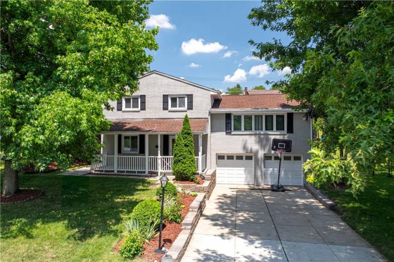 5488 Wolfe Drive, Pittsburgh, PA 15236, 4 Bedrooms Bedrooms, 9 Rooms Rooms,2 BathroomsBathrooms,Residential,For Sale,Wolfe Drive,0,1711607