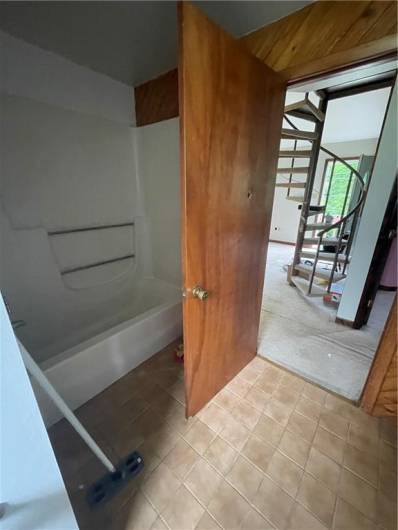 262 Twin Bridges Rd, Charleroi, PA 15022, 2 Bedrooms Bedrooms, ,1 BathroomBathrooms,Residential,For Sale,Twin Bridges Rd,0,1711618