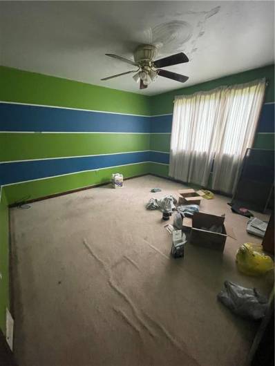 262 Twin Bridges Rd, Charleroi, PA 15022, 2 Bedrooms Bedrooms, ,1 BathroomBathrooms,Residential,For Sale,Twin Bridges Rd,0,1711618