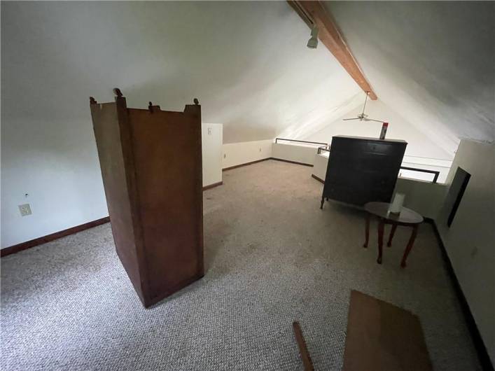 262 Twin Bridges Rd, Charleroi, PA 15022, 2 Bedrooms Bedrooms, ,1 BathroomBathrooms,Residential,For Sale,Twin Bridges Rd,0,1711618