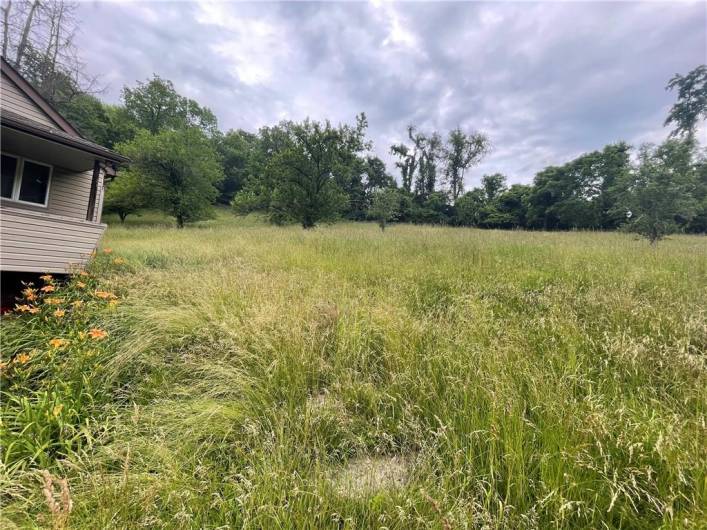 262 Twin Bridges Rd, Charleroi, PA 15022, 2 Bedrooms Bedrooms, ,1 BathroomBathrooms,Residential,For Sale,Twin Bridges Rd,0,1711618
