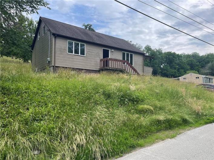 262 Twin Bridges Rd, Charleroi, PA 15022, 2 Bedrooms Bedrooms, ,1 BathroomBathrooms,Residential,For Sale,Twin Bridges Rd,0,1711618