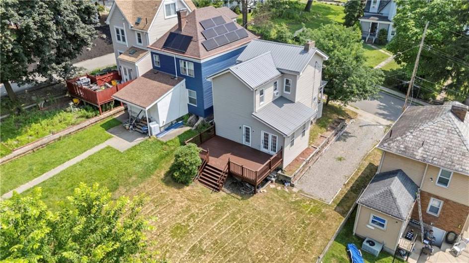 213 Pennsylvania Ave, Pittsburgh, PA 15202, 2 Bedrooms Bedrooms, ,1 BathroomBathrooms,Residential,For Sale,Pennsylvania Ave,1711623
