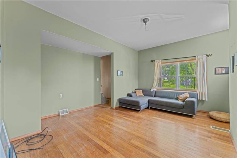 213 Pennsylvania Ave, Pittsburgh, PA 15202, 2 Bedrooms Bedrooms, ,1 BathroomBathrooms,Residential,For Sale,Pennsylvania Ave,1711623