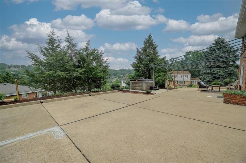 79 W Manilla Avenue, Pittsburgh, PA 15220, 3 Bedrooms Bedrooms, 9 Rooms Rooms,3.1 BathroomsBathrooms,Residential,For Sale,W Manilla Avenue,0,1711626