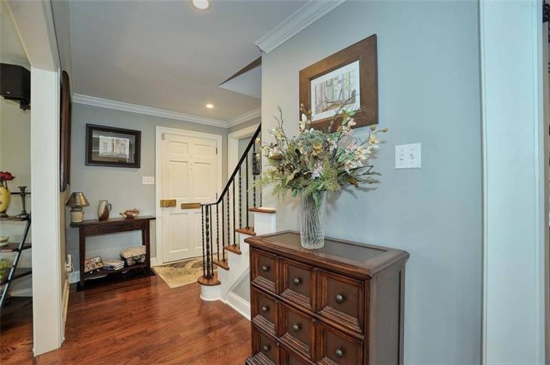 79 W Manilla Avenue, Pittsburgh, PA 15220, 3 Bedrooms Bedrooms, 9 Rooms Rooms,3.1 BathroomsBathrooms,Residential,For Sale,W Manilla Avenue,0,1711626