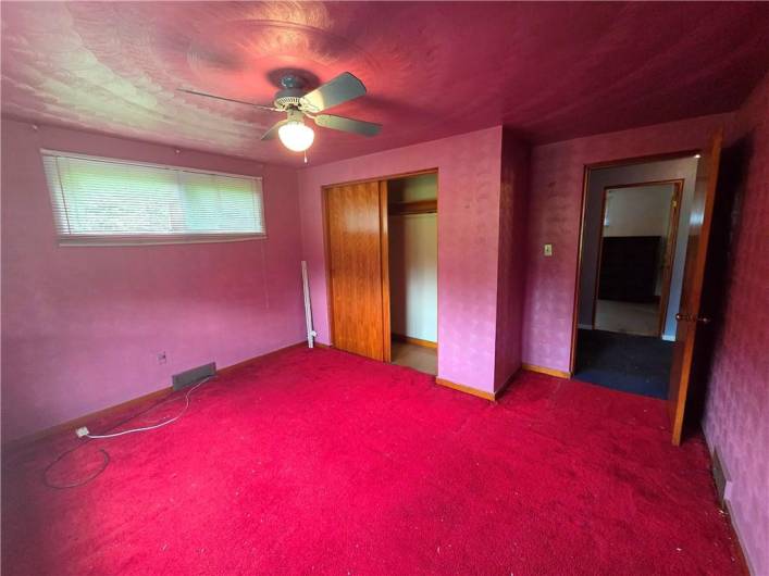 412 Viola Ave, Duquesne, PA 15110, 2 Bedrooms Bedrooms, 4 Rooms Rooms,1 BathroomBathrooms,Residential,For Sale,Viola Ave,0,1711633