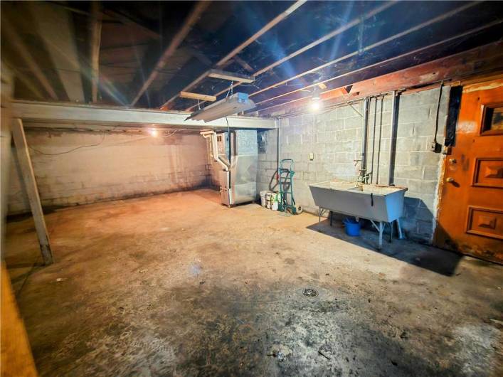 412 Viola Ave, Duquesne, PA 15110, 2 Bedrooms Bedrooms, 4 Rooms Rooms,1 BathroomBathrooms,Residential,For Sale,Viola Ave,0,1711633