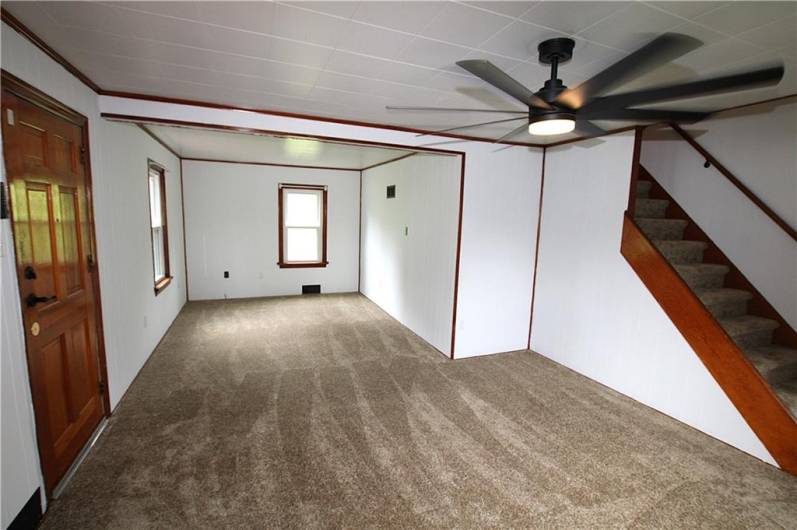 216 Duffy Dr, Coraopolis, PA 15108, 2 Bedrooms Bedrooms, 7 Rooms Rooms,2 BathroomsBathrooms,Residential,For Sale,Duffy Dr,0,1711635