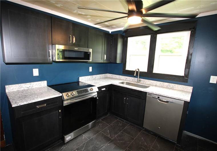 216 Duffy Dr, Coraopolis, PA 15108, 2 Bedrooms Bedrooms, 7 Rooms Rooms,2 BathroomsBathrooms,Residential,For Sale,Duffy Dr,0,1711635