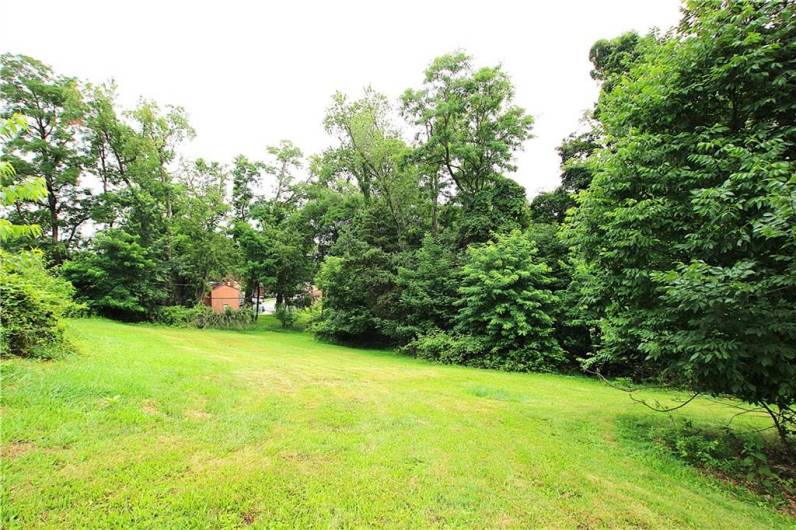 216 Duffy Dr, Coraopolis, PA 15108, 2 Bedrooms Bedrooms, 7 Rooms Rooms,2 BathroomsBathrooms,Residential,For Sale,Duffy Dr,0,1711635