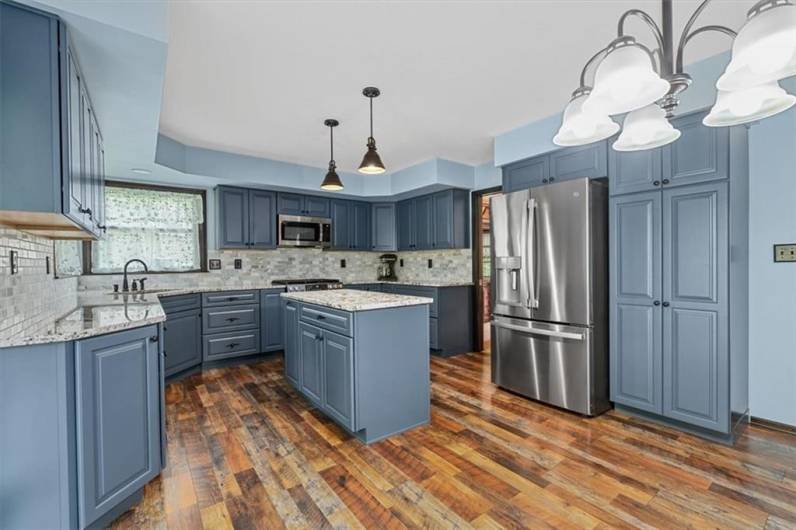 2403 Ramblewood Dr, Wexford, PA 15090, 4 Bedrooms Bedrooms, 11 Rooms Rooms,2.1 BathroomsBathrooms,Residential,For Sale,Ramblewood Dr,0,1711636