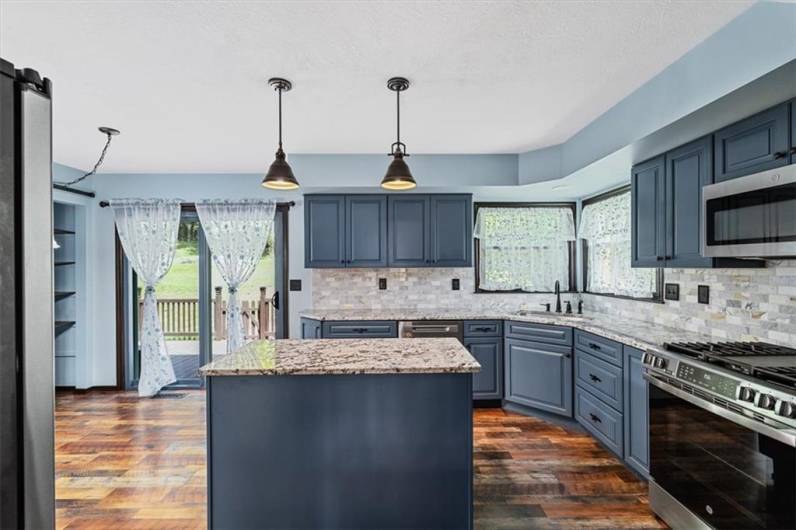 2403 Ramblewood Dr, Wexford, PA 15090, 4 Bedrooms Bedrooms, 11 Rooms Rooms,2.1 BathroomsBathrooms,Residential,For Sale,Ramblewood Dr,0,1711636