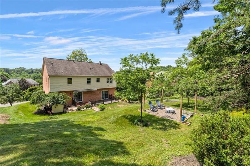 2403 Ramblewood Dr, Wexford, PA 15090, 4 Bedrooms Bedrooms, 11 Rooms Rooms,2.1 BathroomsBathrooms,Residential,For Sale,Ramblewood Dr,0,1711636