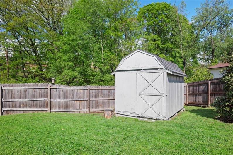 306 Drexel Dr, Monroeville, PA 15146, 3 Bedrooms Bedrooms, 9 Rooms Rooms,1.1 BathroomsBathrooms,Residential,For Sale,Drexel Dr,1700201