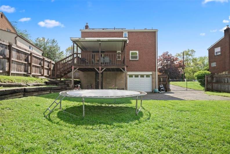 306 Drexel Dr, Monroeville, PA 15146, 3 Bedrooms Bedrooms, 9 Rooms Rooms,1.1 BathroomsBathrooms,Residential,For Sale,Drexel Dr,1700201
