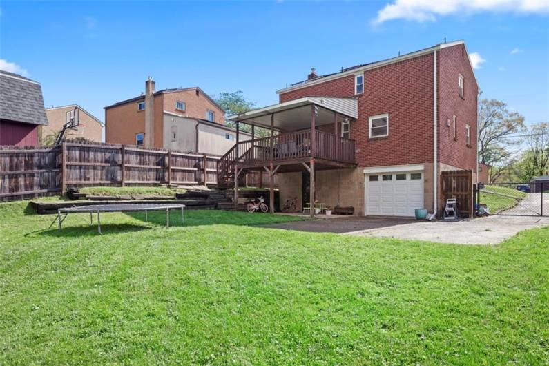 306 Drexel Dr, Monroeville, PA 15146, 3 Bedrooms Bedrooms, 9 Rooms Rooms,1.1 BathroomsBathrooms,Residential,For Sale,Drexel Dr,1700201