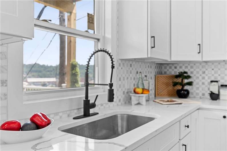 2101 Eggers St, Pittsburgh, PA 15212, 3 Bedrooms Bedrooms, ,2 BathroomsBathrooms,Residential,For Sale,Eggers St,0,1710677