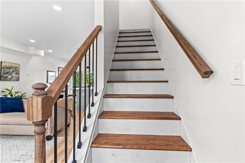2101 Eggers St, Pittsburgh, PA 15212, 3 Bedrooms Bedrooms, ,2 BathroomsBathrooms,Residential,For Sale,Eggers St,0,1710677