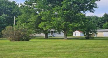 1240 Coffee Run Rd, Pulaski, PA 16143, 3 Bedrooms Bedrooms, ,2 BathroomsBathrooms,Residential,For Sale,Coffee Run Rd,0,1710699
