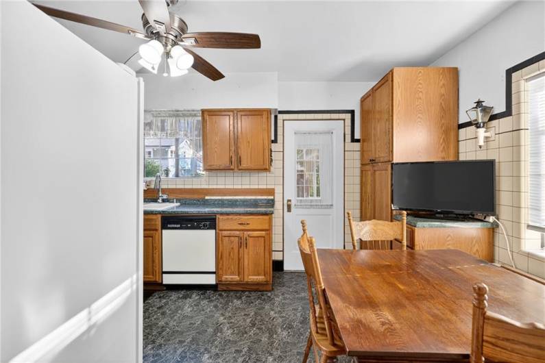 510 7th Street, Beaver Falls, PA 15010, 5 Bedrooms Bedrooms, 12 Rooms Rooms,2.3 BathroomsBathrooms,Residential,For Sale,7th Street,1710944