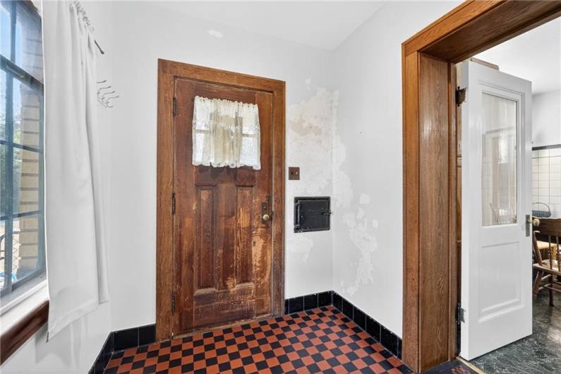 510 7th Street, Beaver Falls, PA 15010, 5 Bedrooms Bedrooms, 12 Rooms Rooms,2.3 BathroomsBathrooms,Residential,For Sale,7th Street,1710944