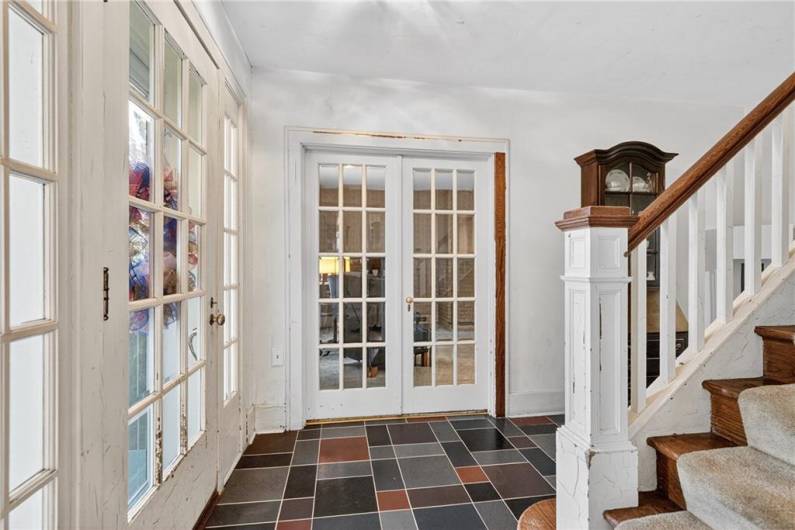 510 7th Street, Beaver Falls, PA 15010, 5 Bedrooms Bedrooms, 12 Rooms Rooms,2.3 BathroomsBathrooms,Residential,For Sale,7th Street,1710944