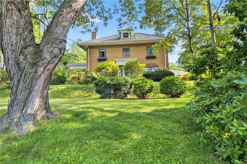 510 7th Street, Beaver Falls, PA 15010, 5 Bedrooms Bedrooms, 12 Rooms Rooms,2.3 BathroomsBathrooms,Residential,For Sale,7th Street,1710944