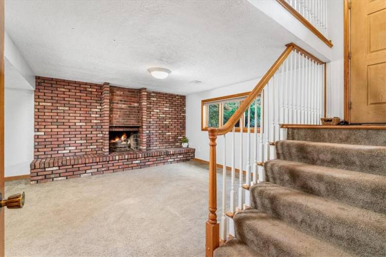 201 Pinkerton Rd, Wexford, PA 15090, 3 Bedrooms Bedrooms, 9 Rooms Rooms,1.2 BathroomsBathrooms,Residential,For Sale,Pinkerton Rd,1711313