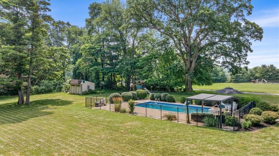 201 Pinkerton Rd, Wexford, PA 15090, 3 Bedrooms Bedrooms, 9 Rooms Rooms,1.2 BathroomsBathrooms,Residential,For Sale,Pinkerton Rd,1711313