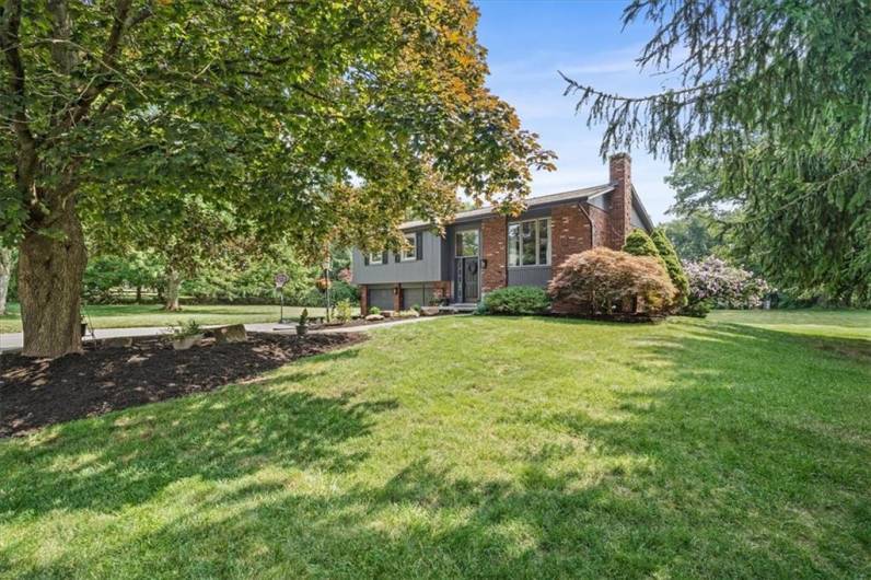 201 Pinkerton Rd, Wexford, PA 15090, 3 Bedrooms Bedrooms, 9 Rooms Rooms,1.2 BathroomsBathrooms,Residential,For Sale,Pinkerton Rd,1711313