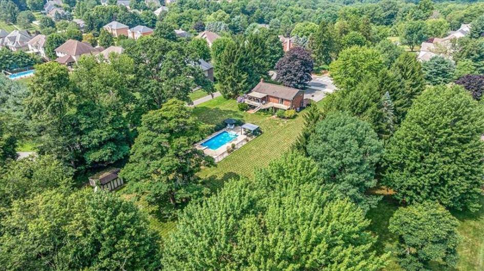 201 Pinkerton Rd, Wexford, PA 15090, 3 Bedrooms Bedrooms, 9 Rooms Rooms,1.2 BathroomsBathrooms,Residential,For Sale,Pinkerton Rd,1711313