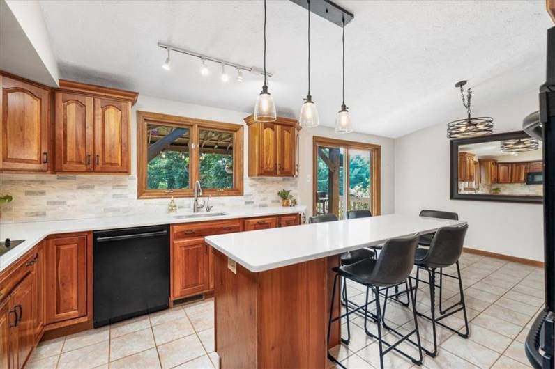 201 Pinkerton Rd, Wexford, PA 15090, 3 Bedrooms Bedrooms, 9 Rooms Rooms,1.2 BathroomsBathrooms,Residential,For Sale,Pinkerton Rd,1711313
