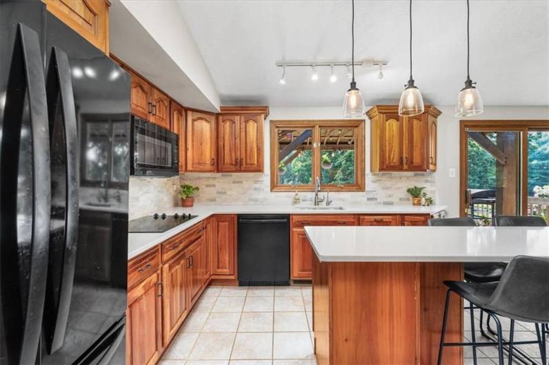 201 Pinkerton Rd, Wexford, PA 15090, 3 Bedrooms Bedrooms, 9 Rooms Rooms,1.2 BathroomsBathrooms,Residential,For Sale,Pinkerton Rd,1711313