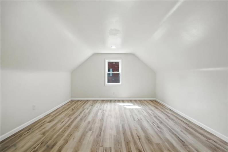 545 Vanderbilt Rd, Connellsville, PA 15425, 4 Bedrooms Bedrooms, 7 Rooms Rooms,3 BathroomsBathrooms,Residential,For Sale,Vanderbilt Rd,1711414