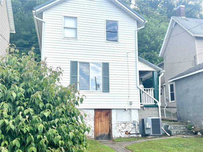 1017 Johnston Ave, Kittanning, PA 16201, 2 Bedrooms Bedrooms, ,1 BathroomBathrooms,Residential,For Sale,Johnston Ave,1711439