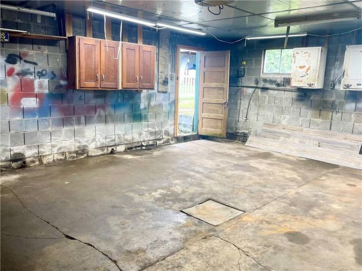 1017 Johnston Ave, Kittanning, PA 16201, 2 Bedrooms Bedrooms, ,1 BathroomBathrooms,Residential,For Sale,Johnston Ave,1711439