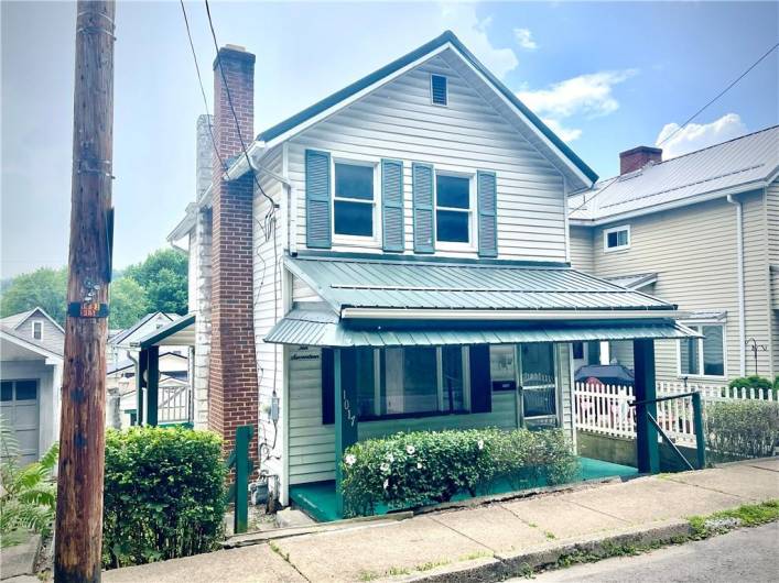1017 Johnston Ave, Kittanning, PA 16201, 2 Bedrooms Bedrooms, ,1 BathroomBathrooms,Residential,For Sale,Johnston Ave,1711439