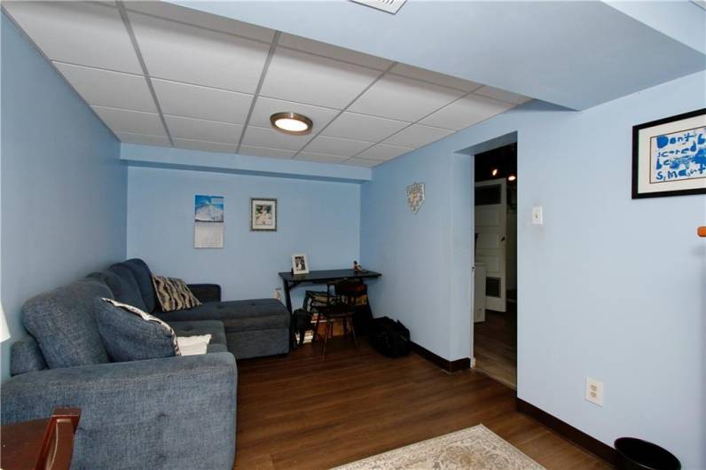 731 Kewanna Ave, Pittsburgh, PA 15234, 2 Bedrooms Bedrooms, 8 Rooms Rooms,1.1 BathroomsBathrooms,Residential,For Sale,Kewanna Ave,1711511