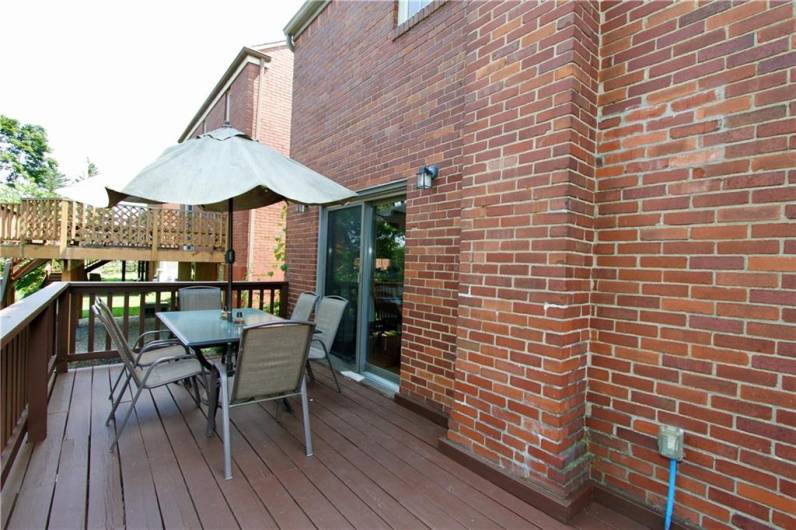 731 Kewanna Ave, Pittsburgh, PA 15234, 2 Bedrooms Bedrooms, 8 Rooms Rooms,1.1 BathroomsBathrooms,Residential,For Sale,Kewanna Ave,1711511